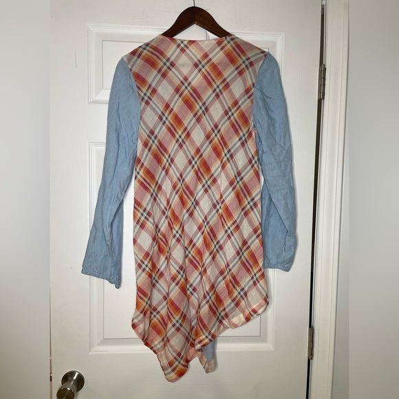 SOFT SURROUNDINGS Embroidered Floral Plaid Chambray Work of Heart Tunic - Medium - Picture 3 of 4